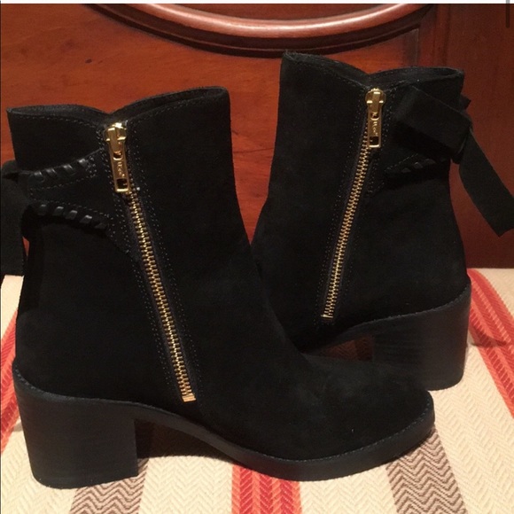 NWOT UGG women’s fraise whipstitch bow boots - Picture 3 of 4